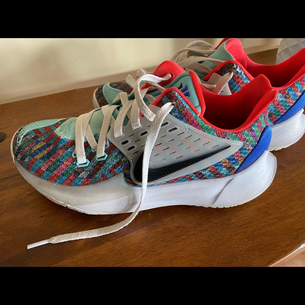 Kyrie Irving basketball shoes, size 8.5